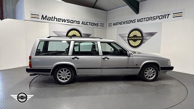 Lot 426 - 1996 VOLVO 940 CLASSIC TURBO AUTO