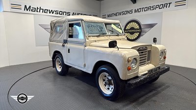 Lot 542 - 1974 LAND ROVER 88" - 4 CYL