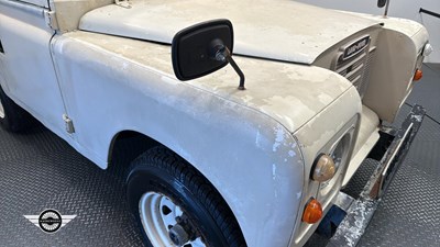 Lot 542 - 1974 LAND ROVER 88" - 4 CYL