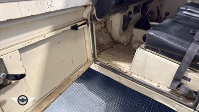 Lot 542 - 1974 LAND ROVER 88" - 4 CYL