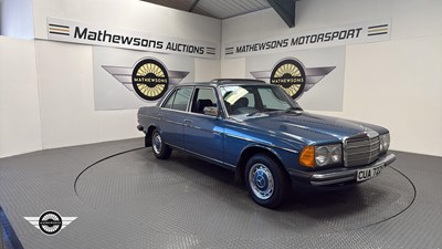 Lot 544 - 1982 MERCEDES 230 E