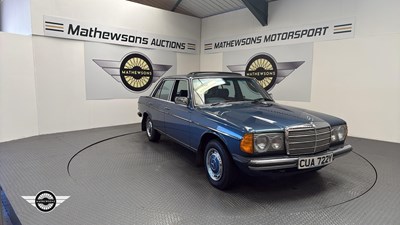 Lot 544 - 1982 MERCEDES 230 E