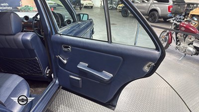 Lot 544 - 1982 MERCEDES 230 E