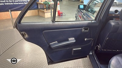 Lot 544 - 1982 MERCEDES 230 E