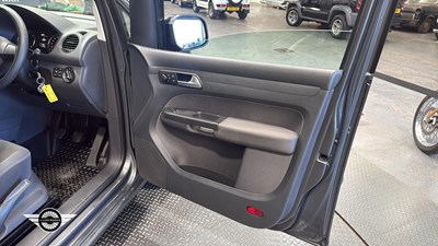 Lot 486 - 2015 VOLKSWAGEN CADDY MAXI C20 LIFE TDI