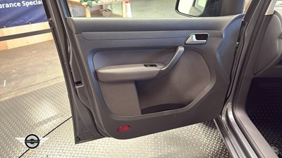 Lot 486 - 2015 VOLKSWAGEN CADDY MAXI C20 LIFE TDI