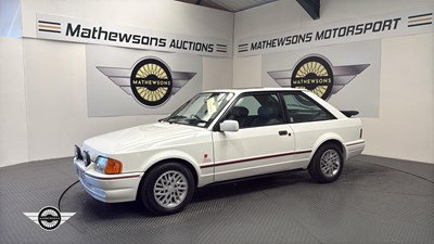 Lot 640 - 1990 FORD ESCORT XR3 INJ