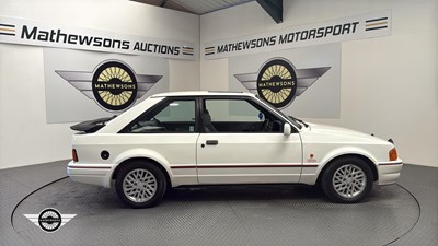Lot 640 - 1990 FORD ESCORT XR3 INJ