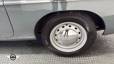 Lot 606 - 1967 MG B GT