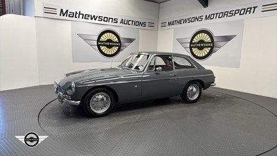 Lot 606 - 1967 MG B GT