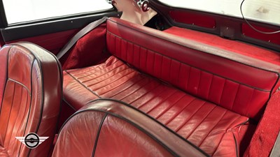 Lot 606 - 1967 MG B GT