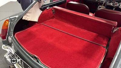 Lot 606 - 1967 MG B GT