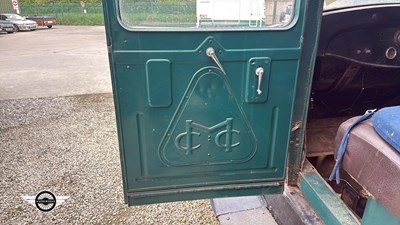 Lot 734 - 1938 MORRIS