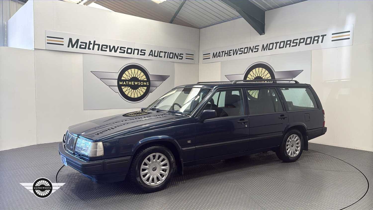 Lot 754 - 1998 VOLVO 940 CELEBRATION
