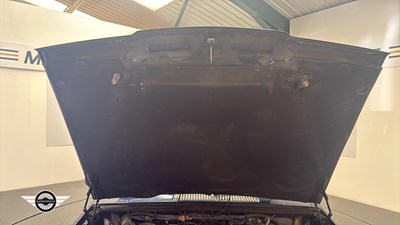 Lot 754 - 1998 VOLVO 940 CELEBRATION