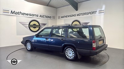 Lot 754 - 1998 VOLVO 940 CELEBRATION