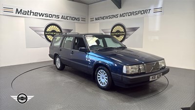 Lot 754 - 1998 VOLVO 940 CELEBRATION