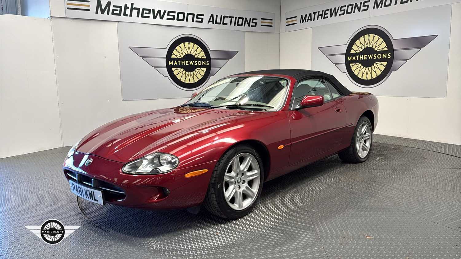 Lot 760 - 1997 JAGUAR XK8 CONVERTIBLE AUTO