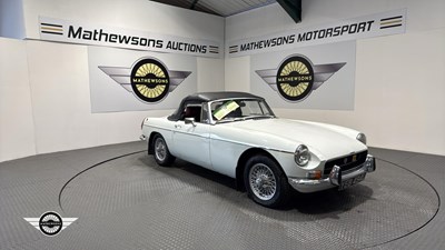 Lot 784 - 1972 MG B