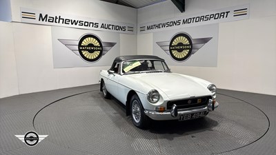 Lot 784 - 1972 MG B