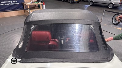 Lot 784 - 1972 MG B
