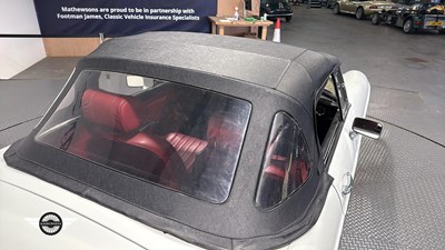 Lot 784 - 1972 MG B