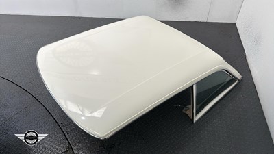 Lot 800 - 1976 TRIUMPH STAG