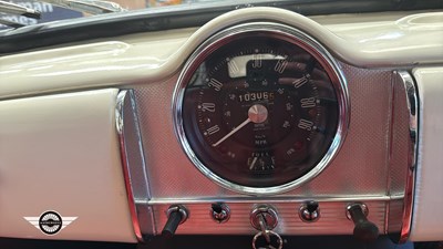 Lot 820 - 1966 MORRIS MINOR 1000