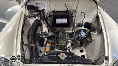 Lot 820 - 1966 MORRIS MINOR 1000
