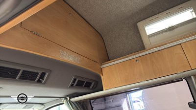 Lot 4 - 1995 TOYOTA GRANVIA