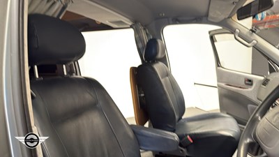 Lot 4 - 1995 TOYOTA GRANVIA