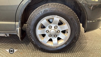 Lot 4 - 1995 TOYOTA GRANVIA
