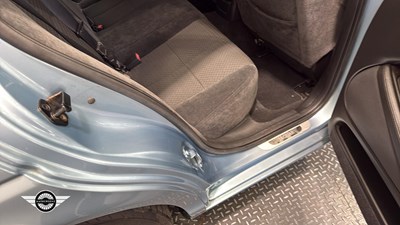 Lot 445 - 2004 JAGUAR S-TYPE DIESEL
