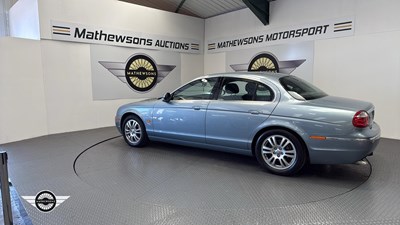 Lot 445 - 2004 JAGUAR S-TYPE DIESEL