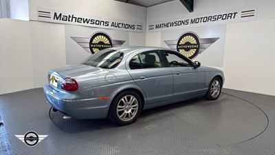 Lot 445 - 2004 JAGUAR S-TYPE DIESEL