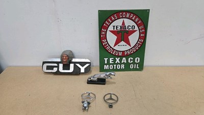 Lot 117 - JAGUAR MASCOT & SELECTION OF SIGNS