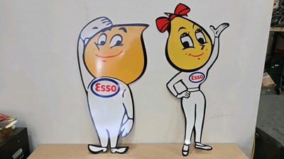 Lot 459 - MR & MRS DRIP REPRO METAL SIGN 37" X 20"