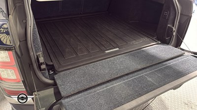 Lot 548 - 2016 LAND ROVER RANGE ROVER AUTOBIO L SDV8