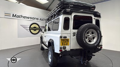 Lot 694 - 2001 LAND ROVER DEFENDER 110 TD5