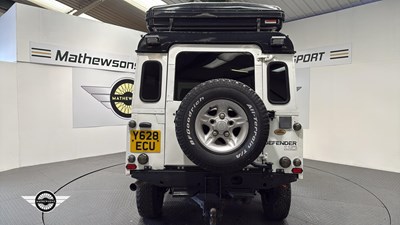 Lot 694 - 2001 LAND ROVER DEFENDER 110 TD5