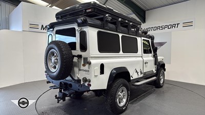 Lot 694 - 2001 LAND ROVER DEFENDER 110 TD5