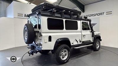 Lot 694 - 2001 LAND ROVER DEFENDER 110 TD5