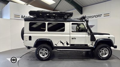 Lot 694 - 2001 LAND ROVER DEFENDER 110 TD5