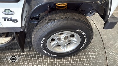 Lot 694 - 2001 LAND ROVER DEFENDER 110 TD5