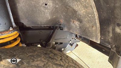 Lot 694 - 2001 LAND ROVER DEFENDER 110 TD5