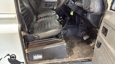 Lot 694 - 2001 LAND ROVER DEFENDER 110 TD5