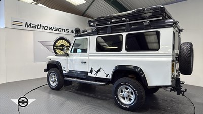 Lot 694 - 2001 LAND ROVER DEFENDER 110 TD5