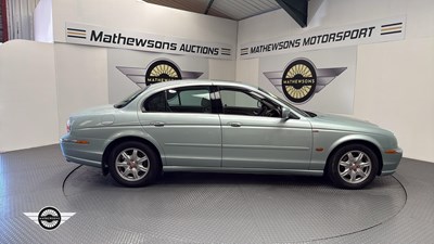 Lot 163 - 2000 JAGUAR S-TYPE V6