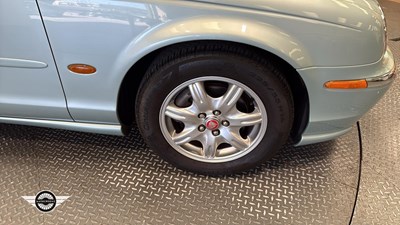 Lot 163 - 2000 JAGUAR S-TYPE V6