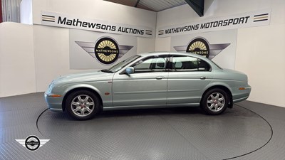 Lot 163 - 2000 JAGUAR S-TYPE V6